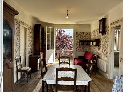 Maison - 127 m² - 7 pièces