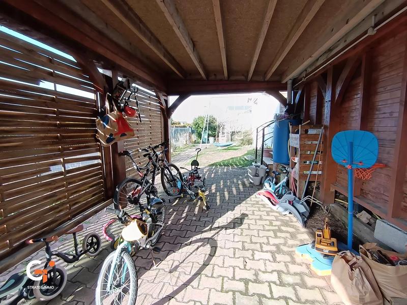 Maison - 159 m² - 7 pièces