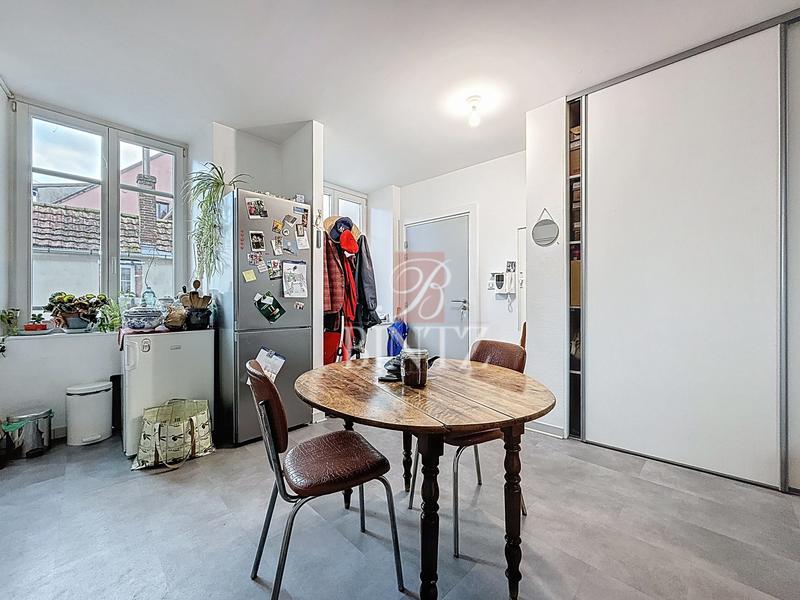 Appartement - 99 m² - 3 pièces