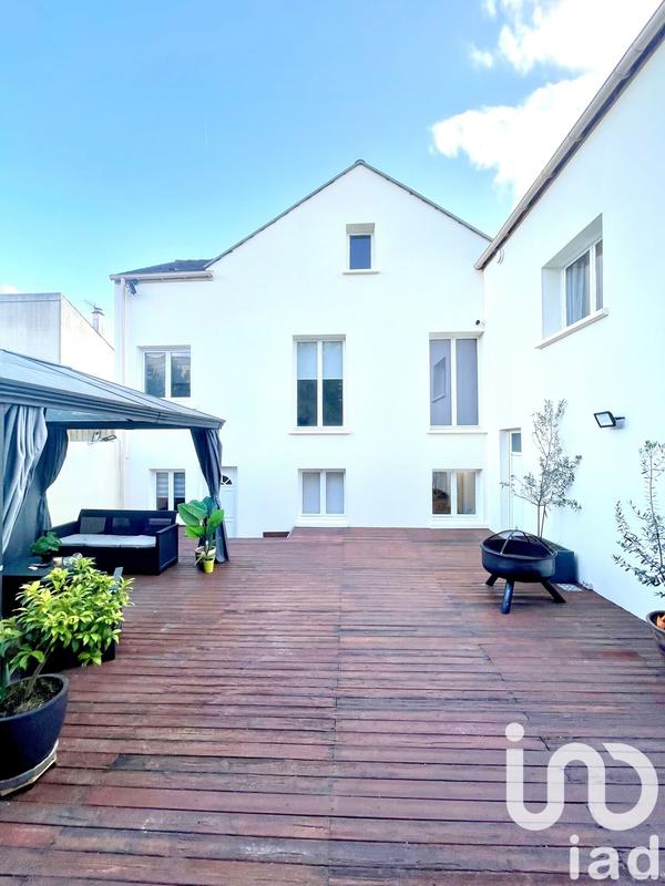 Maison - 144 m² - 7 pièces