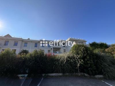 Appartement - 72 m² - 4 pièces