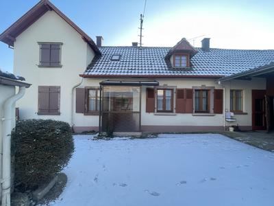 Maison - 93 m² - 5 pièces