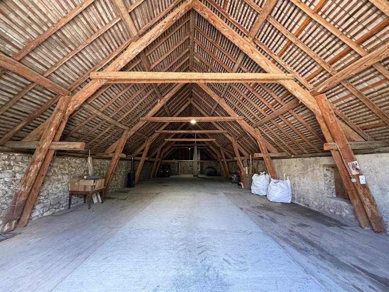 Maison - 350 m² - 10 pièces