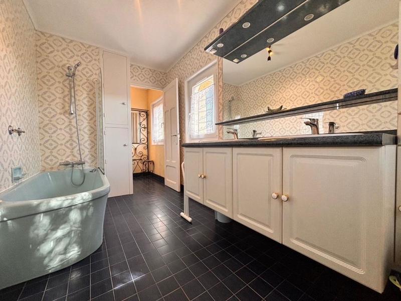 Maison - 149 m² - 5 pièces