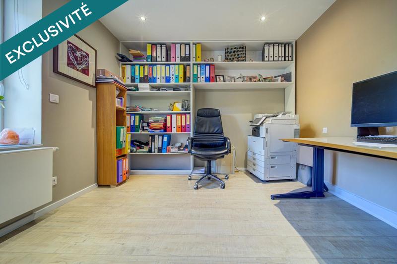 Maison - 230 m² - 8 pièces