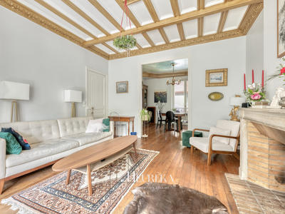 Maison - 180 m² - 7 pièces