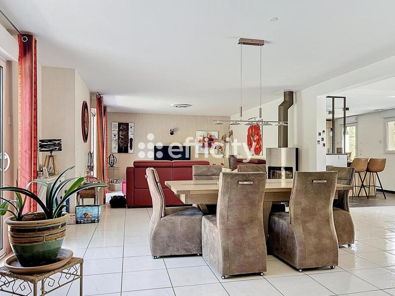 Villa - 290 m² - 9 pièces