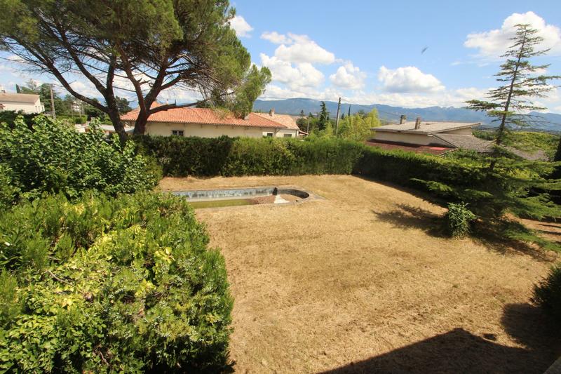 Maison - 195 m² - 8 pièces