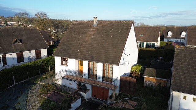 Maison - 97 m² - 6 pièces