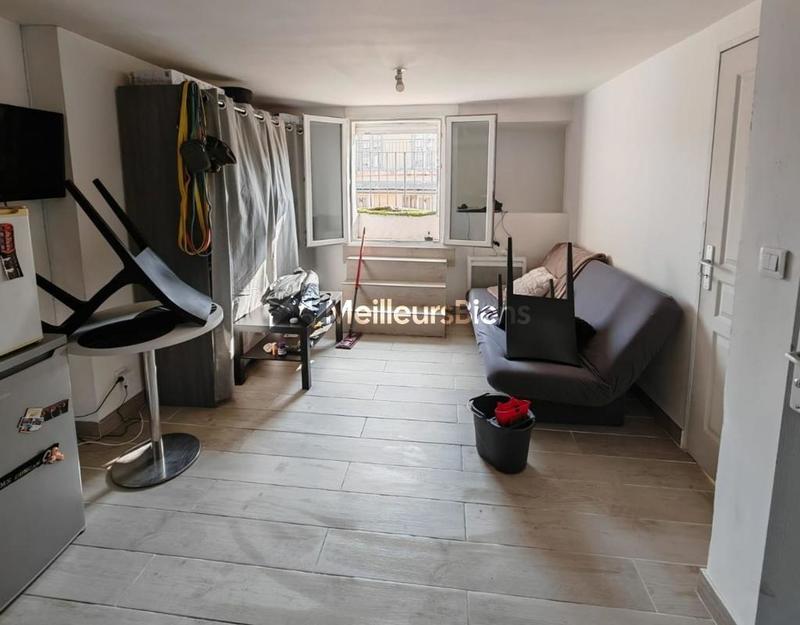 Immeuble - 350 m² - 19 pièces