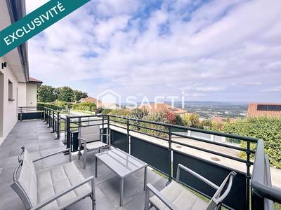 Maison - 140 m² - 5 pièces