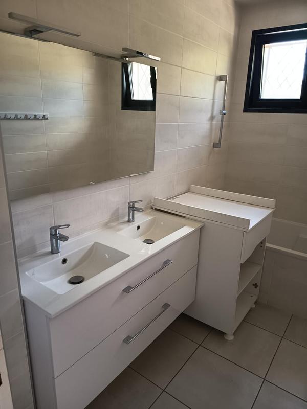 Maison - 216 m² - 7 pièces