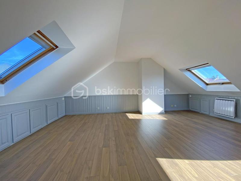 Maison - 141 m² - 6 pièces