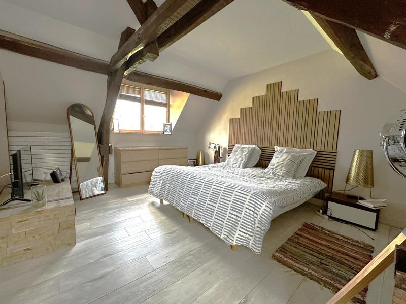 Maison - 320 m² - 11 pièces