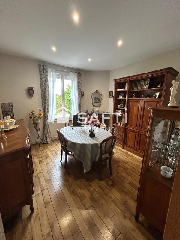 Maison - 89 m² - 6 pièces