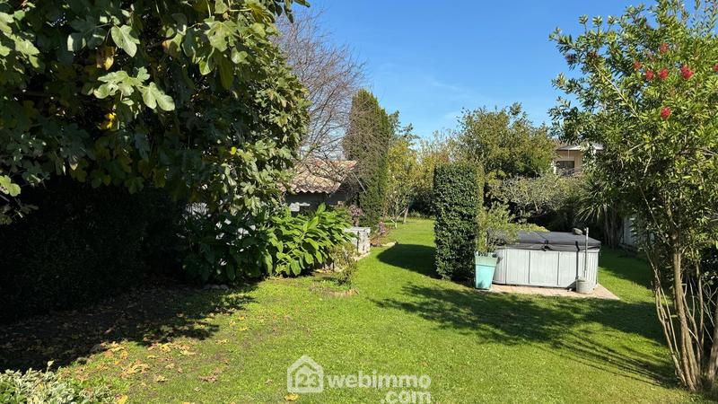 Maison - 220 m² - 5 pièces