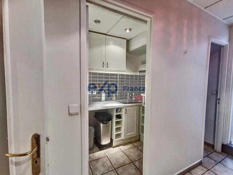 Local commercial - 101 m²