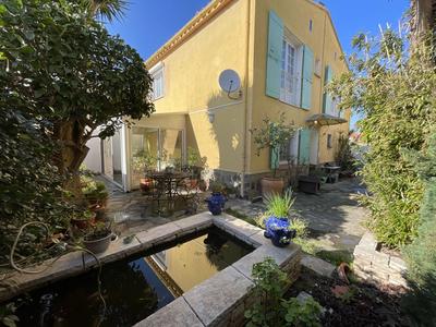 Maison de ville - 111 m² - 4 pièces