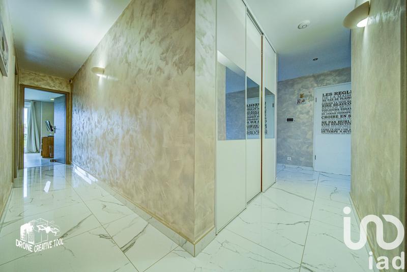 Maison - 143 m² - 6 pièces