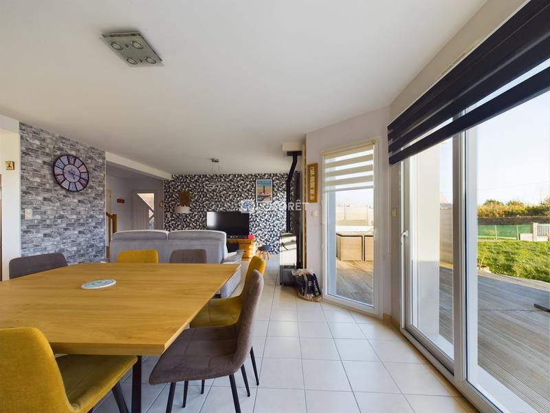 Maison - 120 m² - 6 pièces