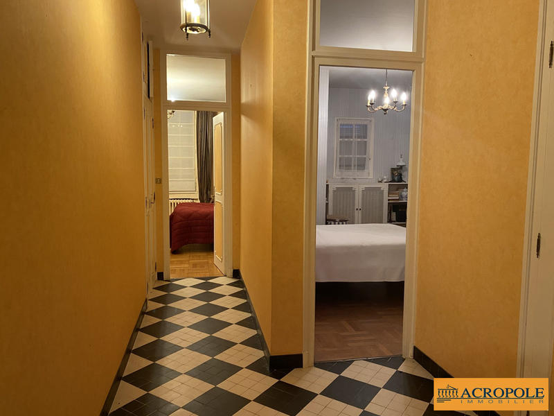 Maison - 161 m² - 7 pièces