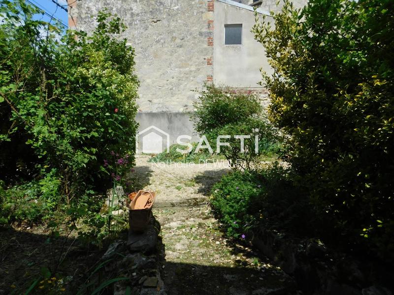 Maison - 340 m² - 8 pièces