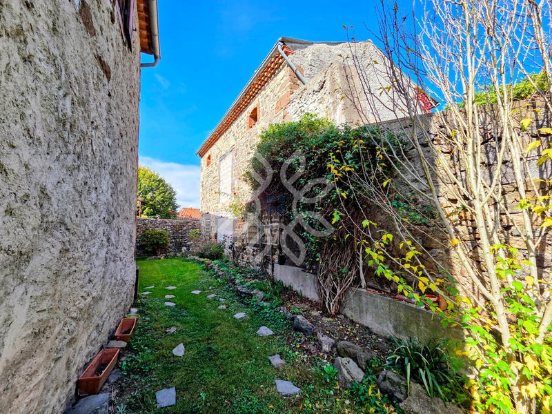 Maison - 146 m² - 5 pièces