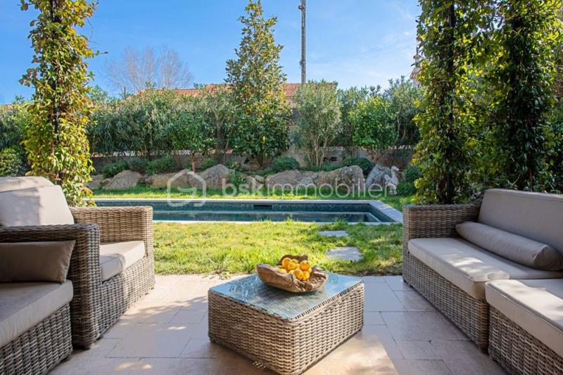 Villa - 210 m² - 5 pièces