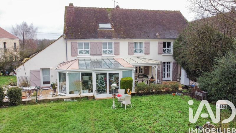 Maison - 243 m² - 7 pièces