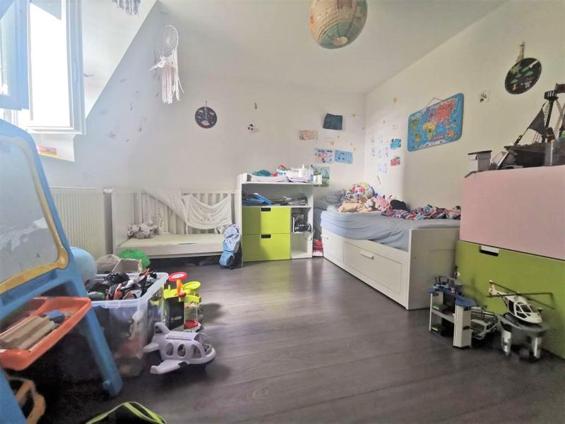 Appartement - 90 m² - 4 pièces