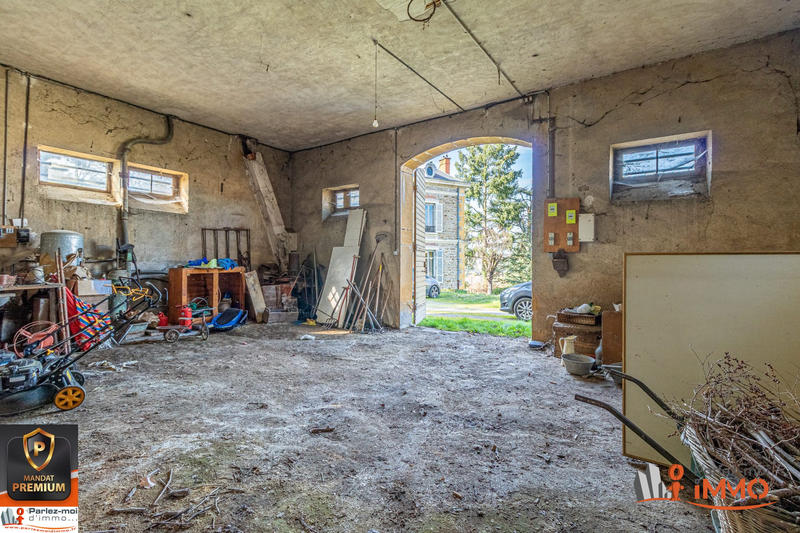 Maison - 373 m² - 14 pièces