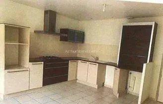 Maison - 99 m² - 6 pièces