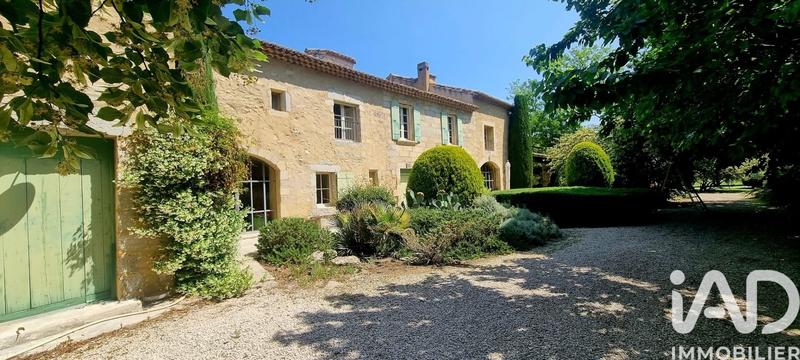 Maison - 350 m² - 14 pièces