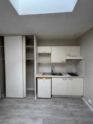 Studio - 28 m² - 1 pièce