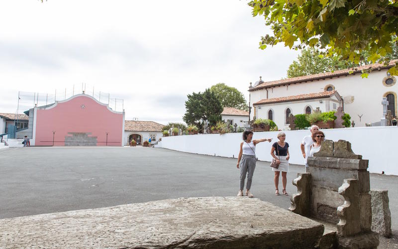 Visite commentée : Sous le soleil qui chante...
