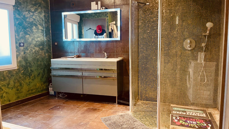 Maison - 201 m² - 6 pièces