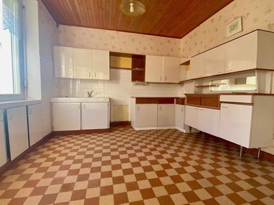 Maison - 138 m² - 6 pièces