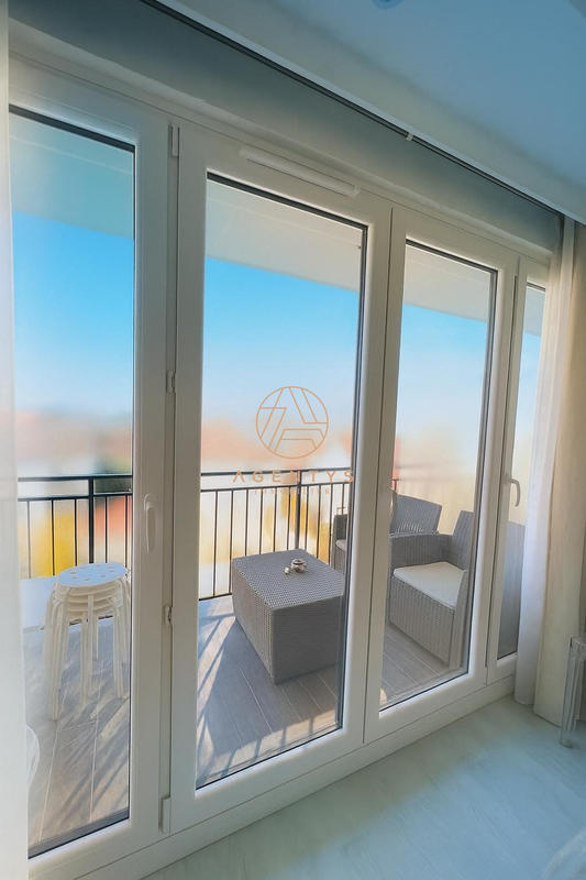 Appartement - 102 m² - 5 pièces