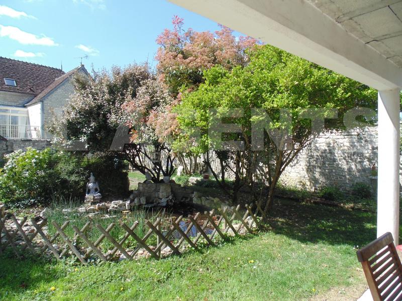 Propriété - 150 m² - 8 pièces