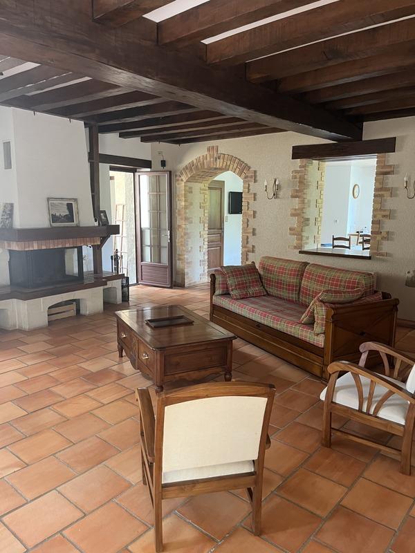 Propriété - 422 m² - 29 pièces