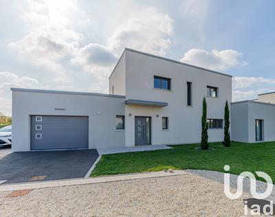 Maison de maîtres - 181 m² - 8 pièces