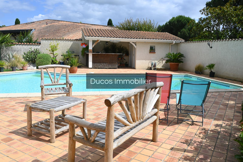 Maison - 212 m² - 6 pièces