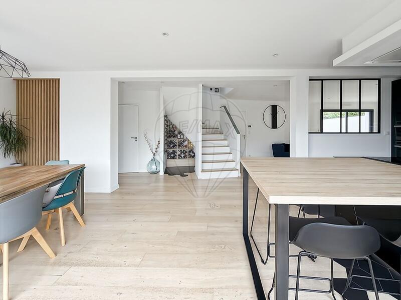 Maison - 146 m² - 5 pièces