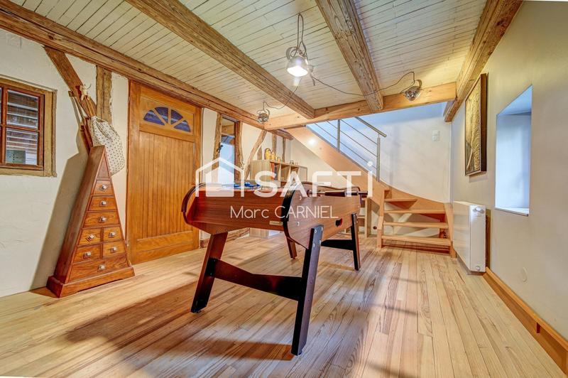 Maison - 335 m² - 11 pièces