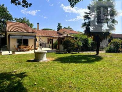 Maison - 172 m² - 7 pièces