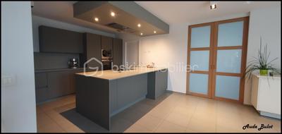 Maison - 240 m² - 8 pièces