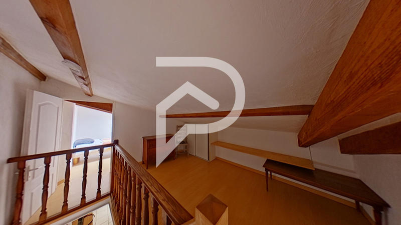 Appartement - 81 m² - 5 pièces