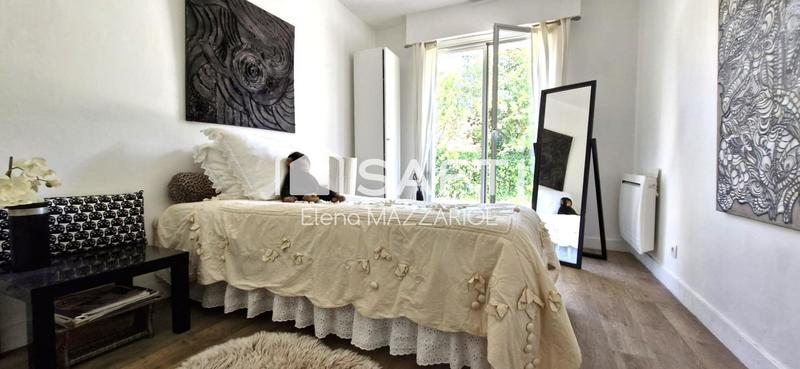 Maison - 181 m² - 6 pièces