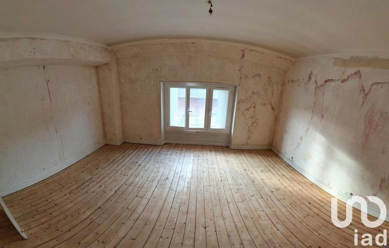 Maison - 238 m² - 6 pièces