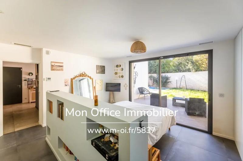 Maison - 180 m² - 5 pièces